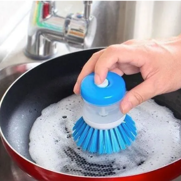 brosse à vaisselle avec réservoir