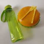 pack goûter burger : boite burger + bouteille d'eau 630 ml pistache