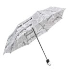 Parapluie pliant automatique motif journal – Image 3
