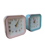 Réveil analogique carré – Image 5